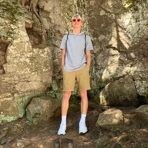 Meet your Posher, Hunter